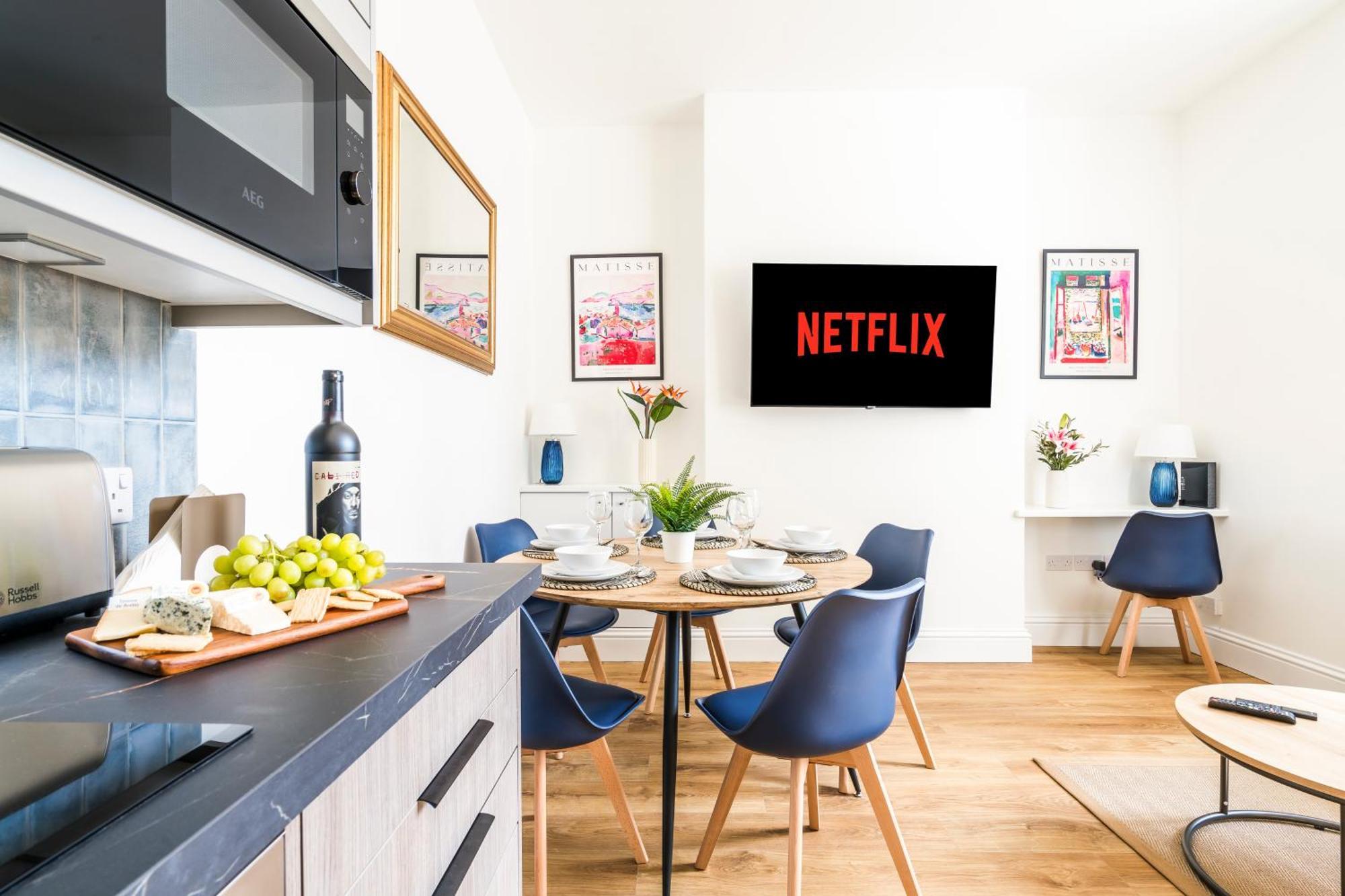 Cozy 2 Bedroom In Sutton