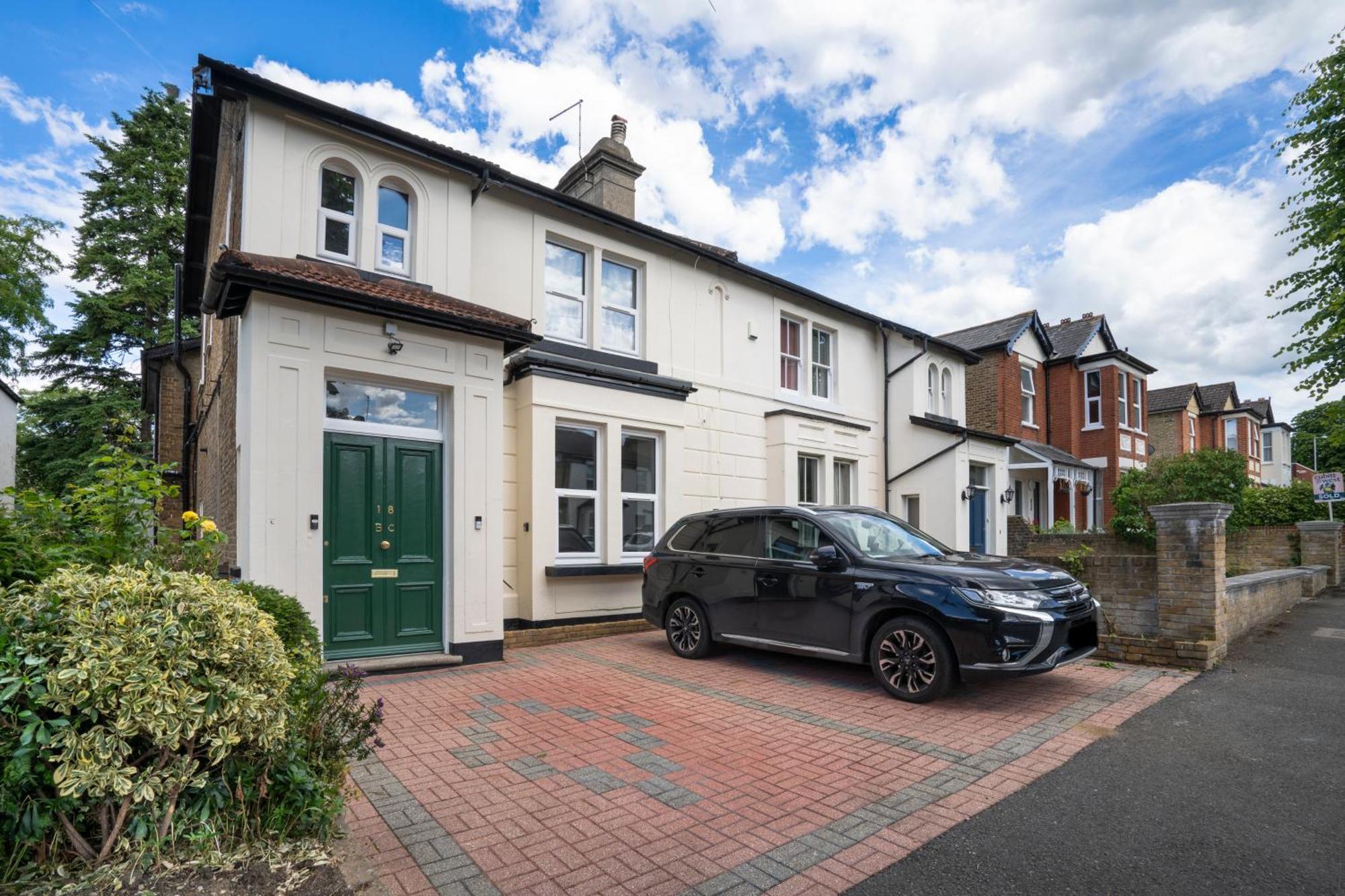Apartment Cozy 2 Bedroom In Sutton