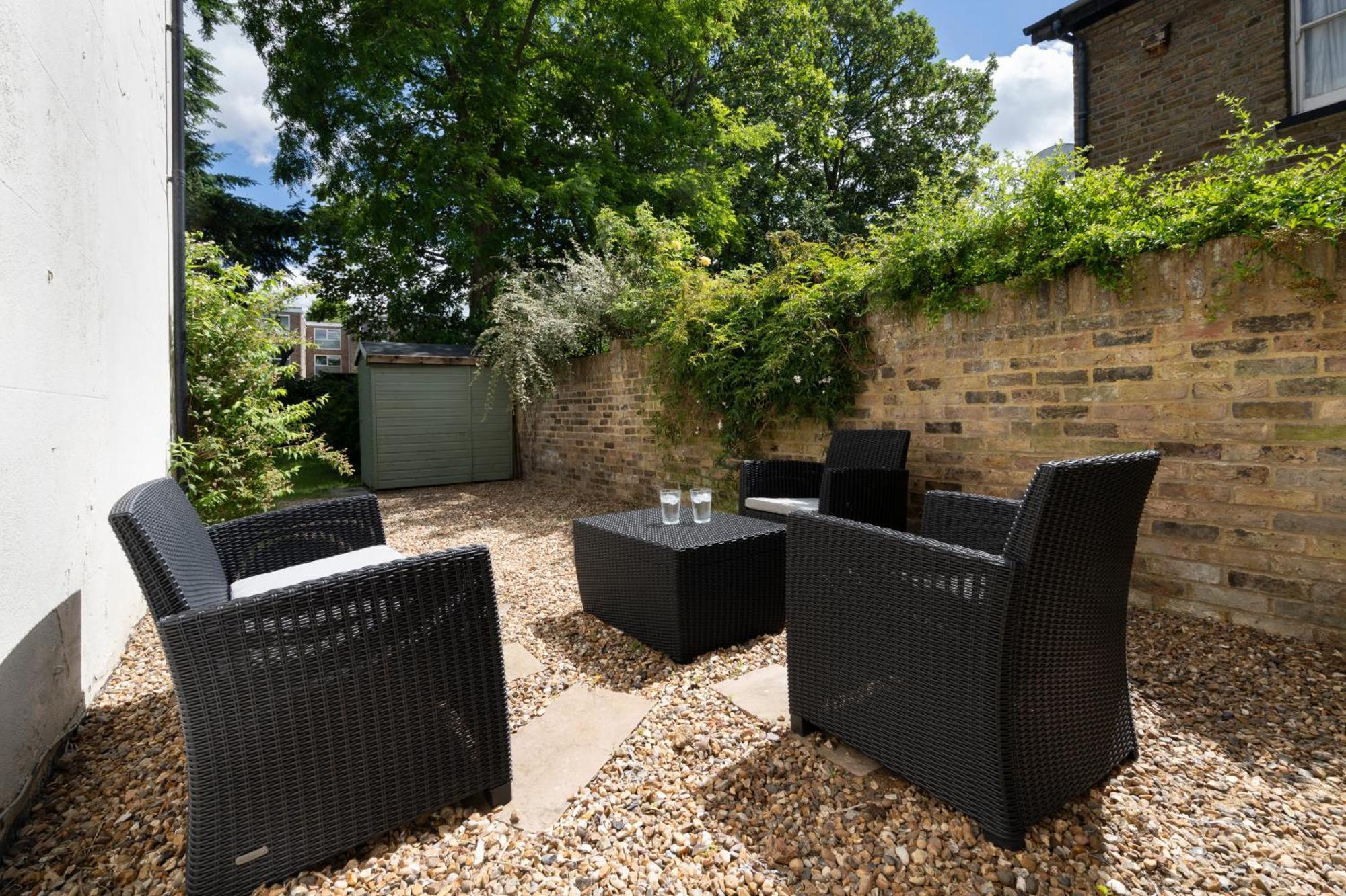 Cozy 2 Bedroom In Sutton * Sutton (Greater London)